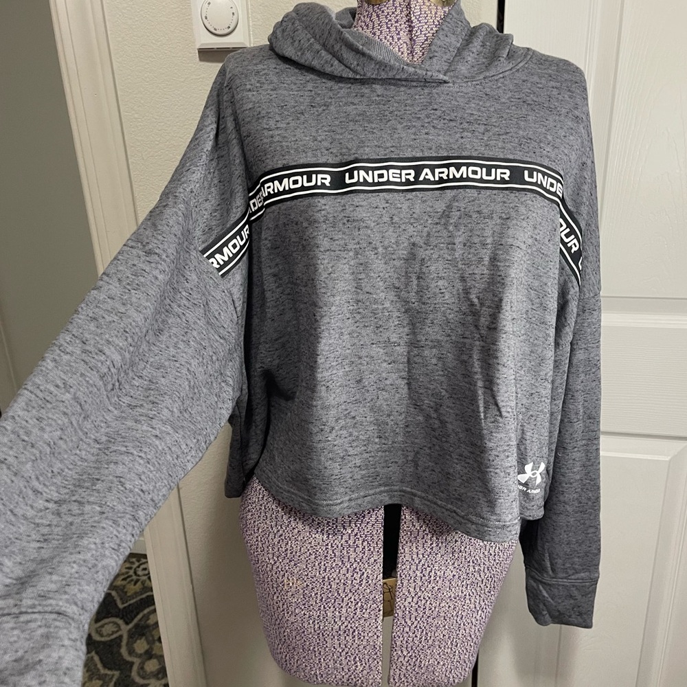 Under Armour Women's Gray Logo Pullover Hoodie Oversized Relaxed Fit M